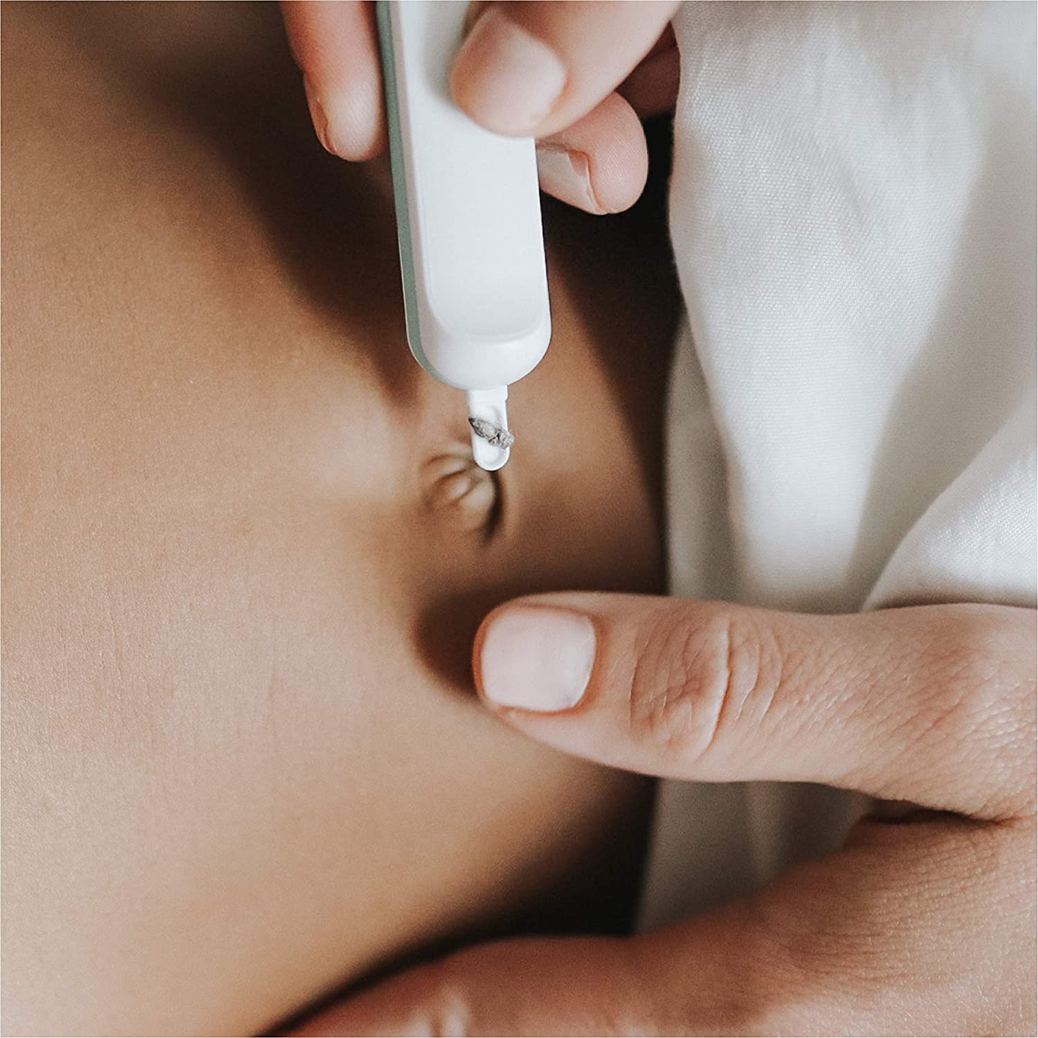 Frida Baby - 3 in 1 Nose, Nail + Ear Picker - BambiniJO | Buy Online | Jordan