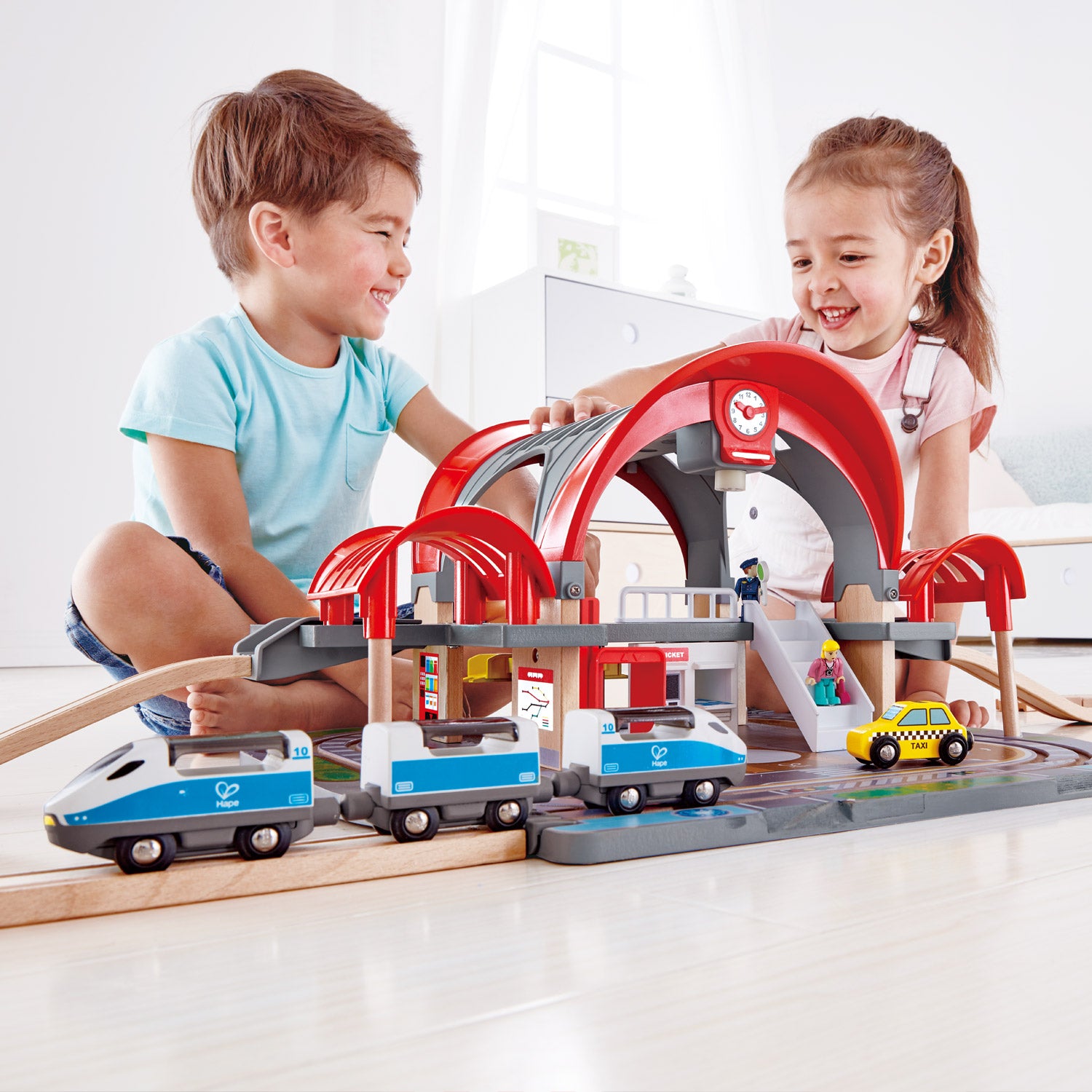 Hape - Grand City Station Hape - Grand City Station