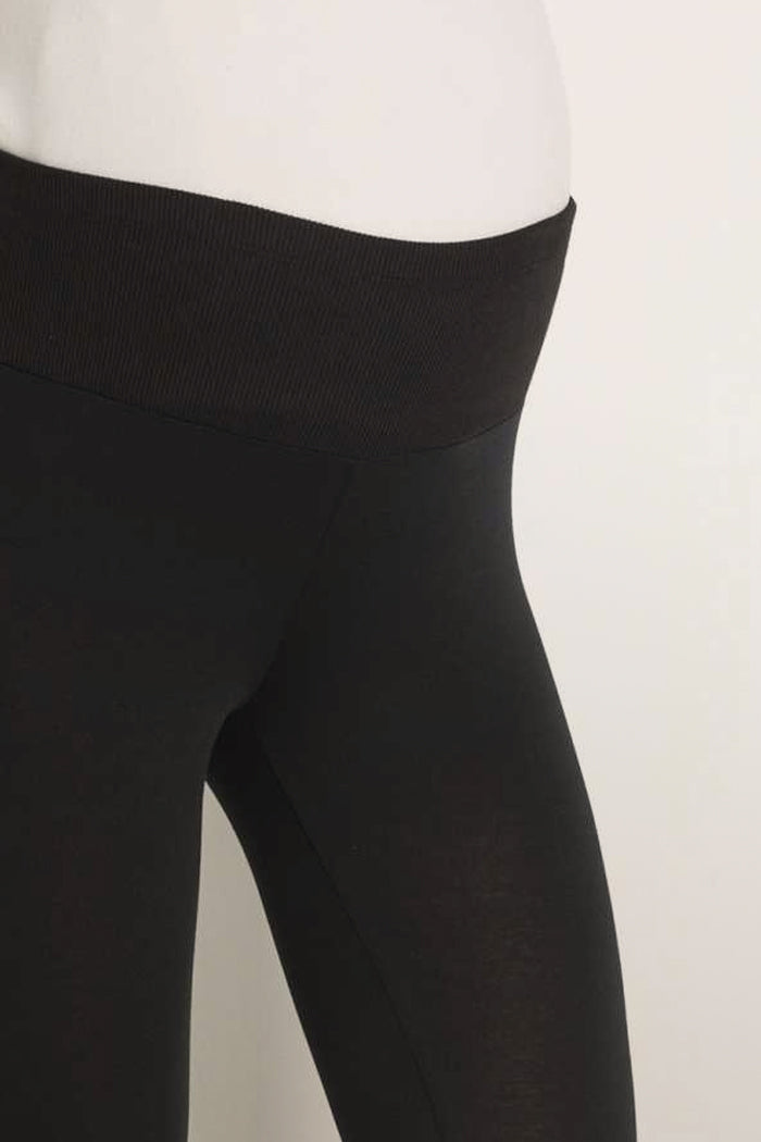 Comfort Maternity Leggings - Size 38 Comfort Maternity Leggings - Size 38