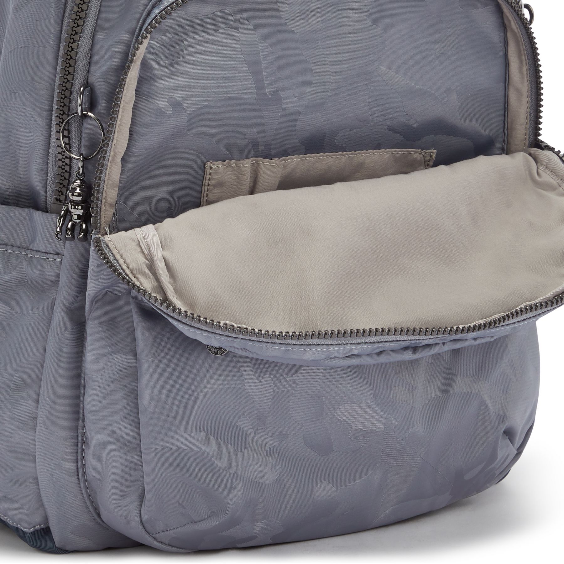 SEOUL Large backpack with Laptop Protection Grey Camo Jacquard SEOUL Large backpack with Laptop Protection Grey Camo Jacquard