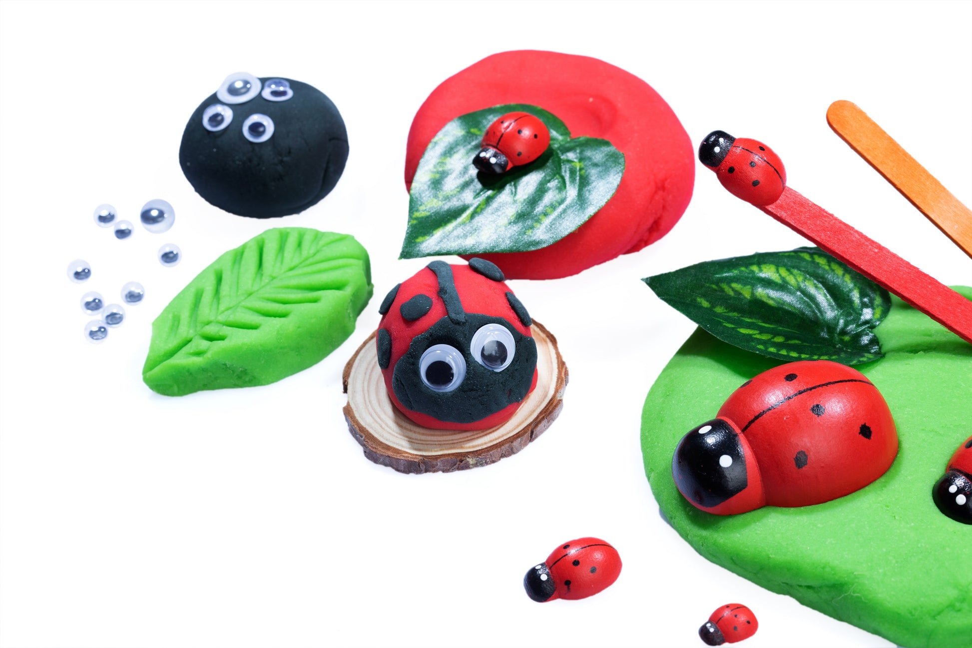 Yippee - Sensory Ladybug Play Dough Kit Yippee - Sensory Ladybug Play Dough Kit