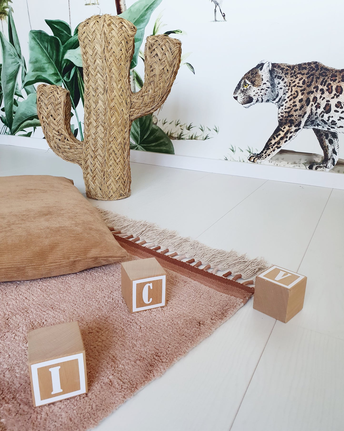 Tapis Petit - Julie Pink Rug | 170x120cm - BambiniJO | Buy Online | Jordan