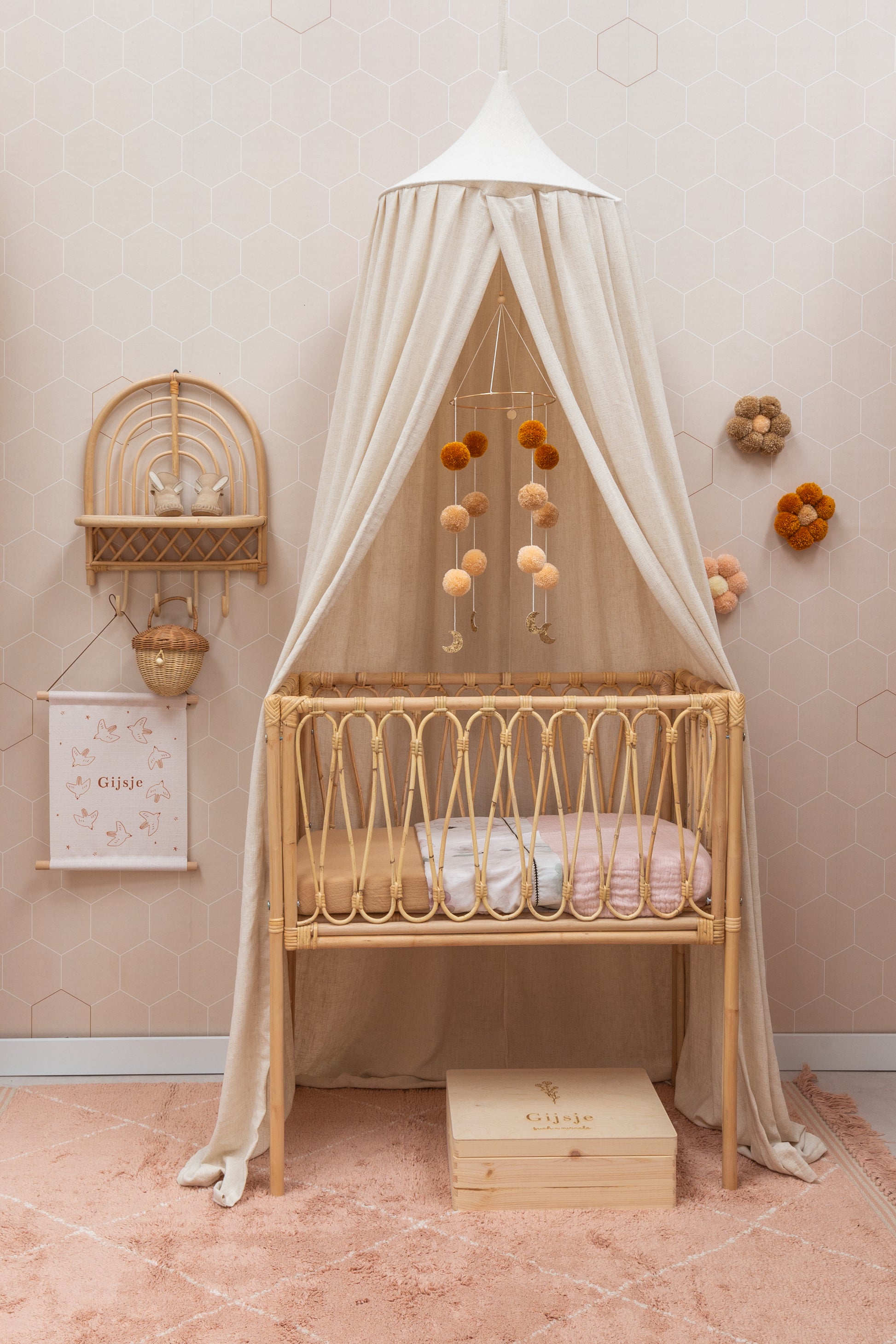 Tapis Petit - Milou Pink Rug | 170x120cm - BambiniJO | Buy Online | Jordan