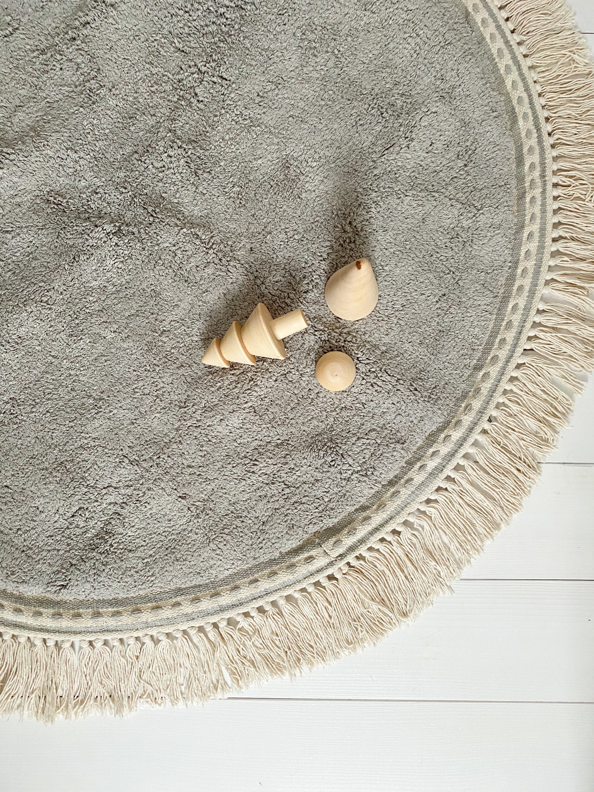 Tapis Petit - Lily Grey Rug | 110x110cm - BambiniJO | Buy Online | Jordan