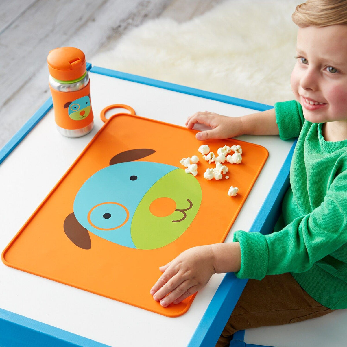 Skip Hop - Zoo Fold & Go Silicone Kids Placemat - Dog Skip Hop - Zoo Fold & Go Silicone Kids Placemat - Dog