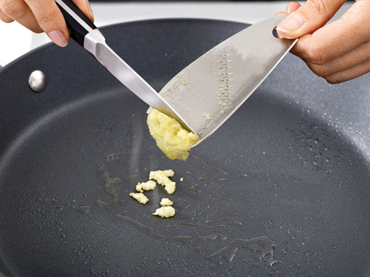 Joseph Joseph - Shred-Line™ Garlic & Ginger Grater — BambiniJO Jordan