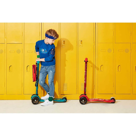 Micro Maxi Deluxe 3-Wheel Kick Scooter T-Bar 5-12Y — BambiniJO Jordan