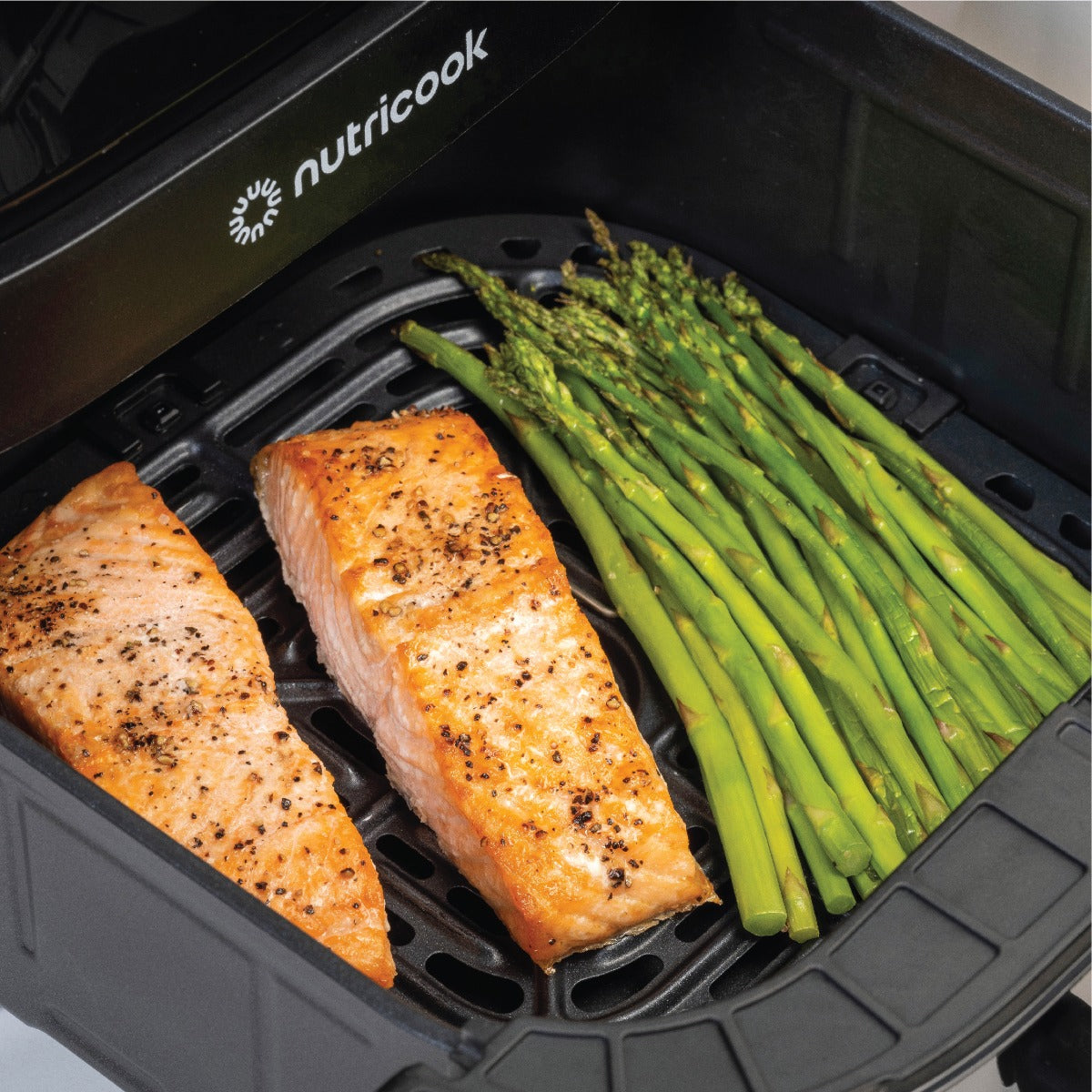 Nutricook - Air Fryer 3 | 1700W | 5.7 Liters | Vision with Clear Window and Internal Light Nutricook - Air Fryer 3 | 1700W | 5.7 Liters | Vision with Clear Window and Internal Light